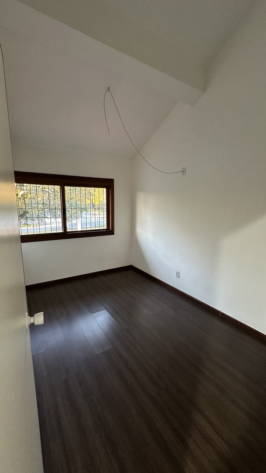 Pavimento superior — sala vazia